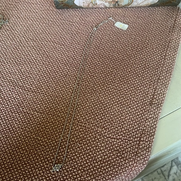 New with Tags Adjustable Kendra Scott Necklace - Picture 2 of 4